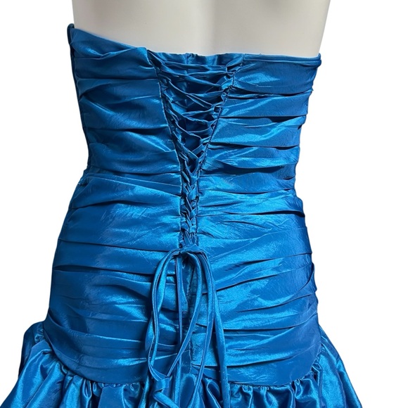 Debs - Womens Y2K Jeweled Hi-Low Prom Dress Sz. 3/4 - Picture 7 of 8